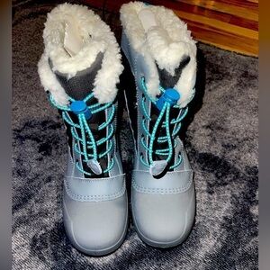 All in Motion Girls Size 2 Skyler Color Gray Warmest Lace Up Winter Boots NWT